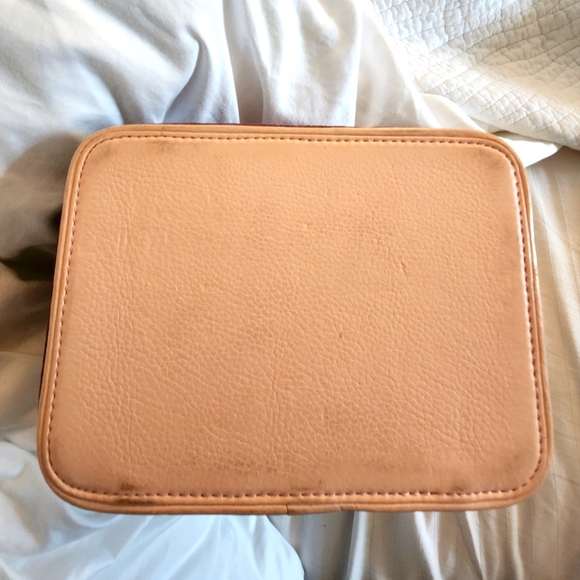 SOLD Juicy Couture Train Case Make-Up Bag - Picture 7 of 7